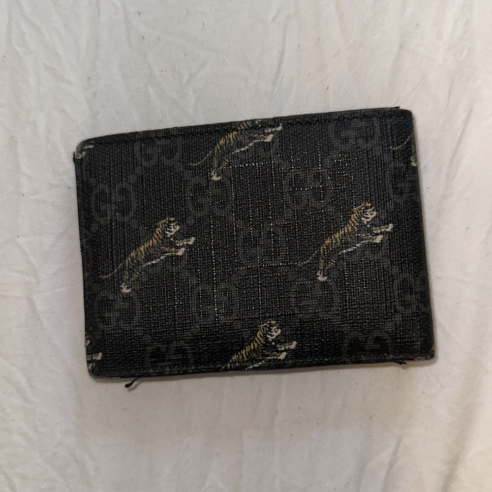 Gucci Wallet - Picture 4 of 4